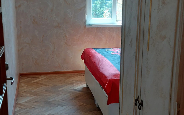 Kvartira U Berega Chyornogo Morya Apartments