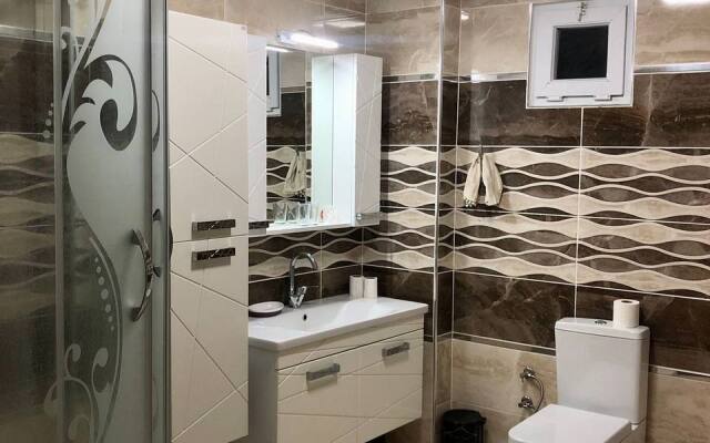 S 2 spalnyami v Yalova Flat