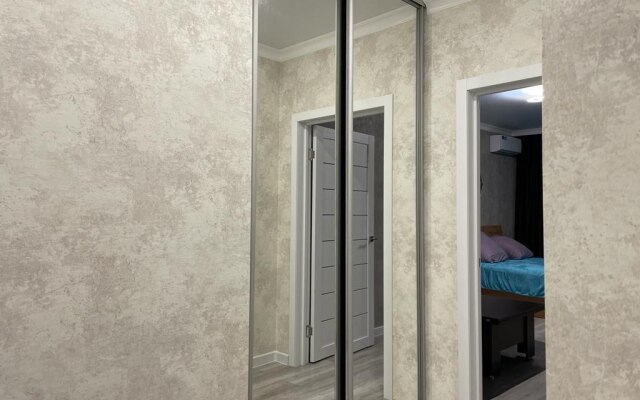 Апартаменты Комфорт на Яцкова, Yana Apart