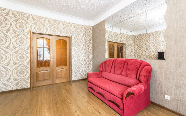 V Tsentre Goroda Oktyabryskiy Prospekt 29 Flat