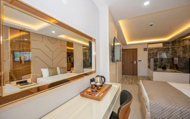 Luxury Airport Hotel by Zazzoni
