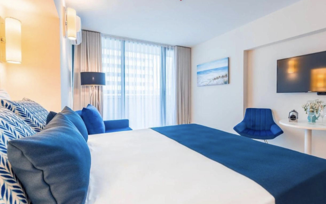 Mygeorgia Llc Orbi City  Apart Hotel