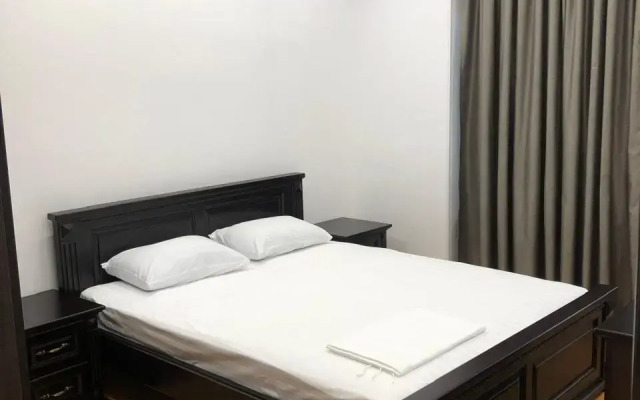 Uyutnaya Kvartira v Tsentre Goroda Flat