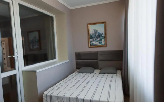 Rivyera Flat