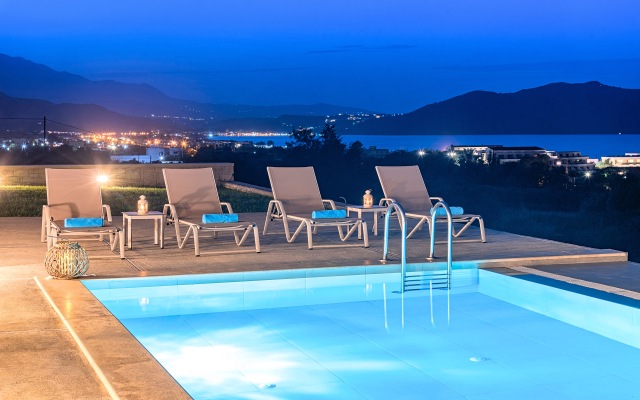 Vista Mare Villas Heated Pool