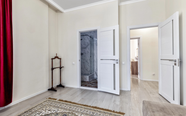 Trekhkomnatnye S Vidom Na Expo Shar Apartments