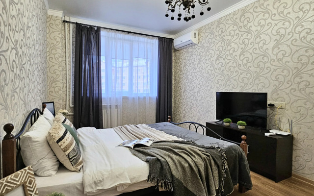 Na ulice Truzhenikov 39/3s2 Apartments