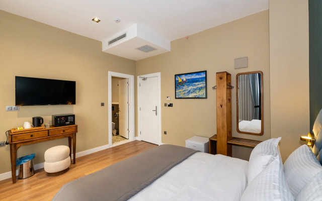 Nenessa Airport Hotel