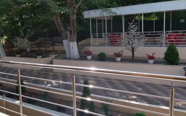 Mariya Hotel