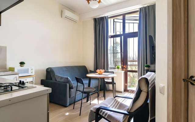 Green Sail Apartments