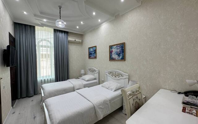 Ideal Hotel