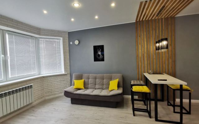 Квартира на Джамбула 27к1