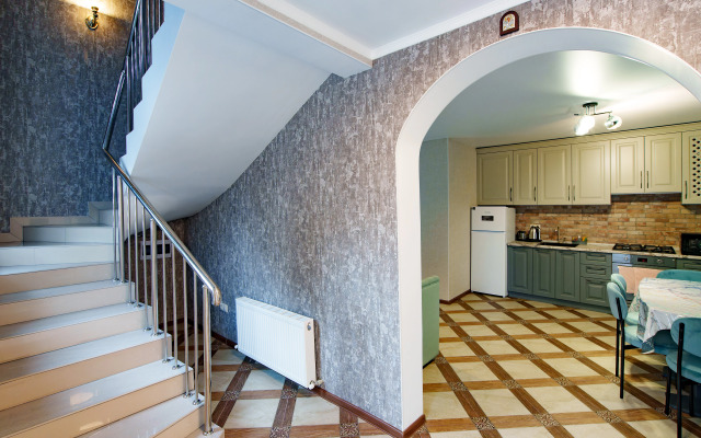 V Istoricheskom Tsentre Goroda Private House