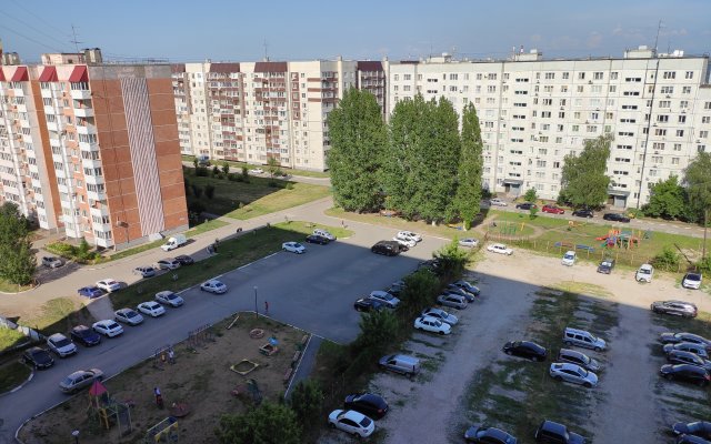 Vidovaya Kvartira U Park Khausa Apartments