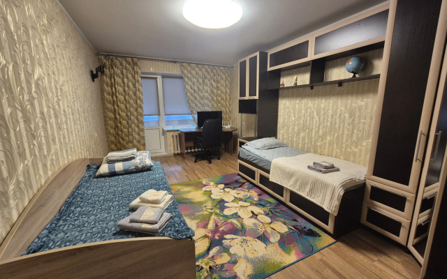 Квартира Просторная трёхкомнатная на Электронной