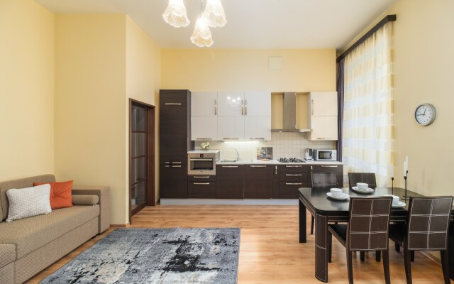 Апартаменты у Эрмитажа 3 спальни 2 сан.узла 8 гостей