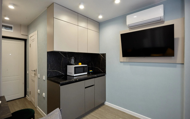 V Zhk Rezident s Balkonom Apartment