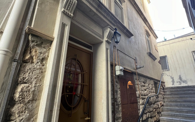 Old Rooms Hotel