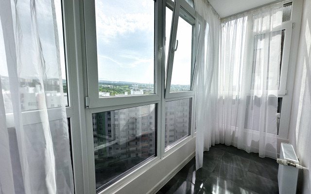 S Remontom Na Baturina 141 Apartments