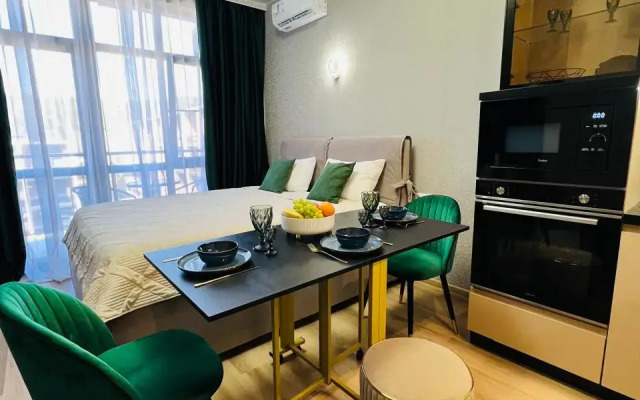 Dizaynerskaya Studiya s Basseynom Apartments