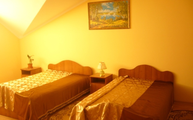 Hotel-Hall Hotel