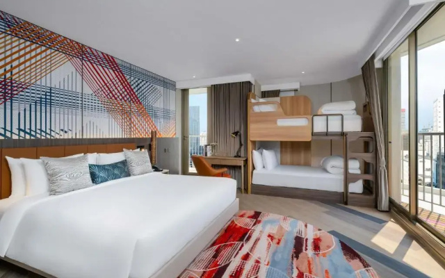 Mercure Bangkok Surawong