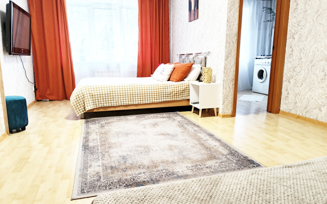 Квартира уютная на Робеспьера 23