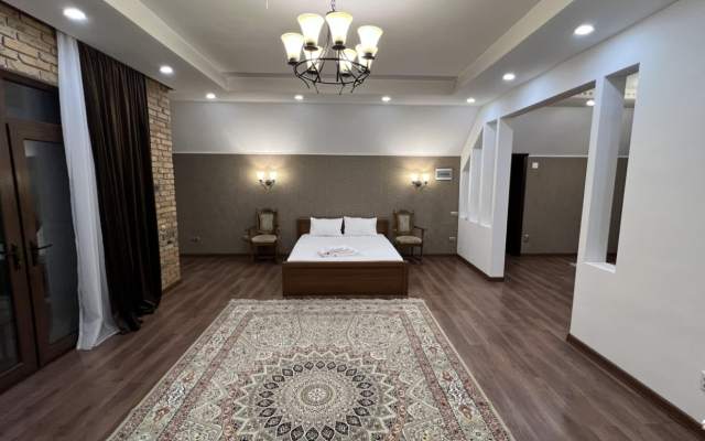 Lite Guest House