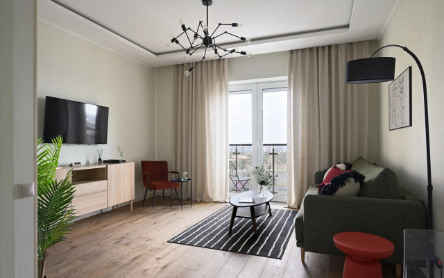 S Panoramnym Vidom Nedaleko ot Metro Apartments