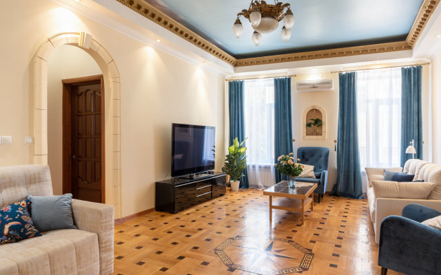 GM in the Historical Center of the Capital Apartments