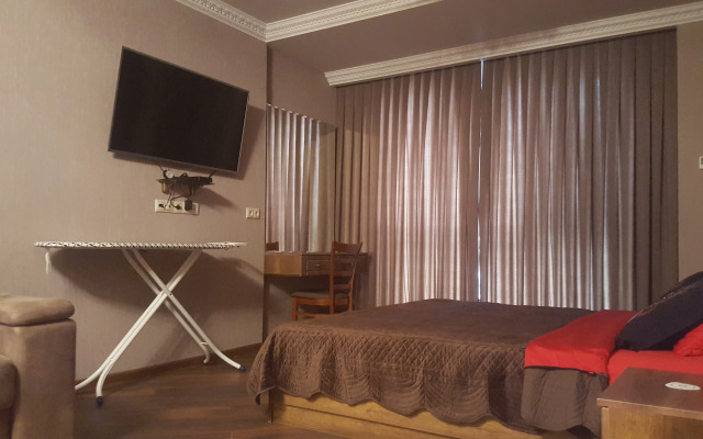 Mimino Deluxe First Line (C II) Apartments