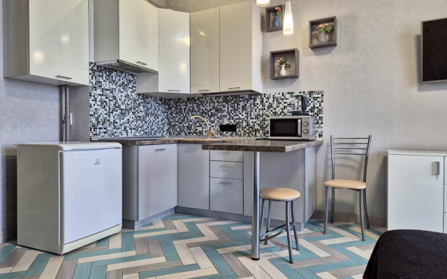 Квартира на Белорусском переулке, 1