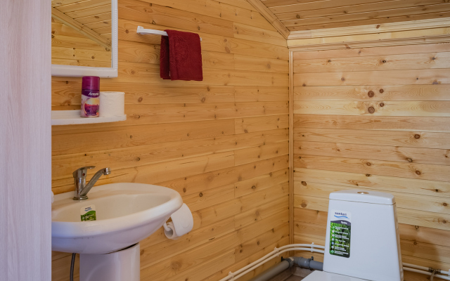 Bereg U Lesa Guest House