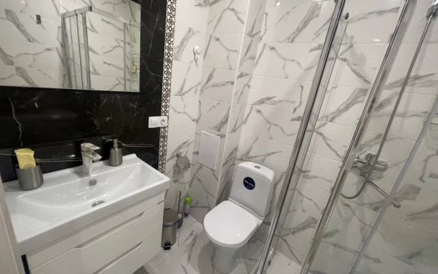 Avtorskie s sezonnym bassejnom  Apartments