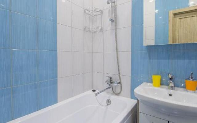 Na Kremenchugskoy 9k2 Apartments