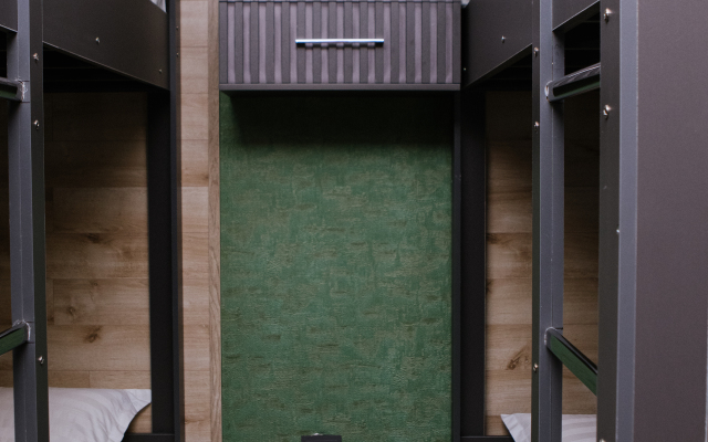 Bed & Pillow Hostel