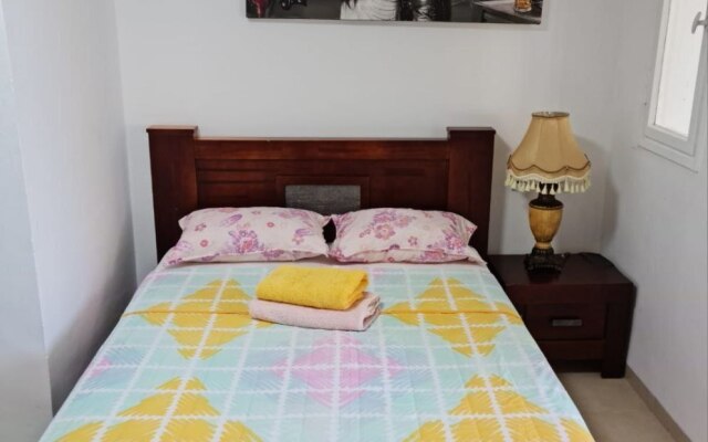 Studiya U Morya Apartments