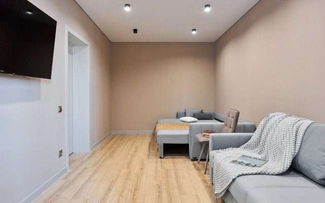 Квартира Двухкомнатная квартира возле центральной больницы