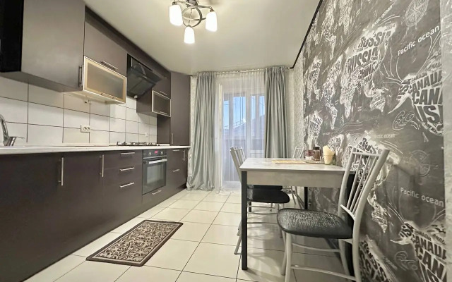 Komfort Ryadom s Zh/D Vokzalom Flat