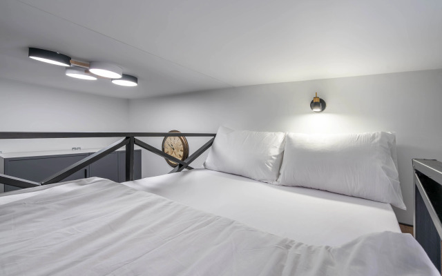 Квартира Студия на Восстания