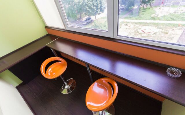 Apartamenty Trekhkomnatnye V 10 Minutakh Ot Tsentra Flat
