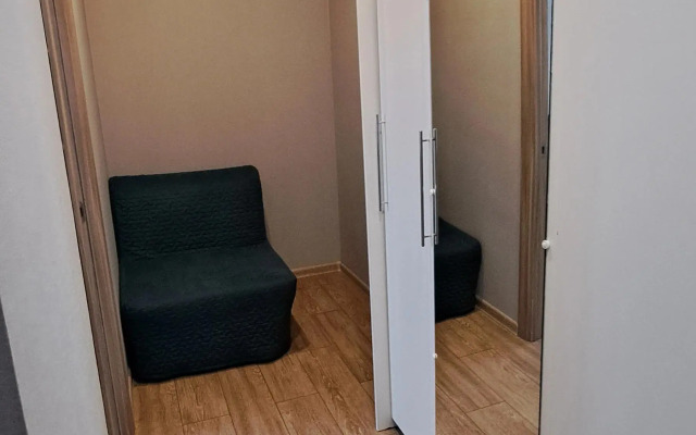 Uyutnaya Kvartira, Nedaleko Ot Zh/d Vokzala Apartments
