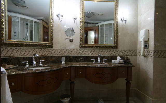 The Central Palace Taksim Hotel