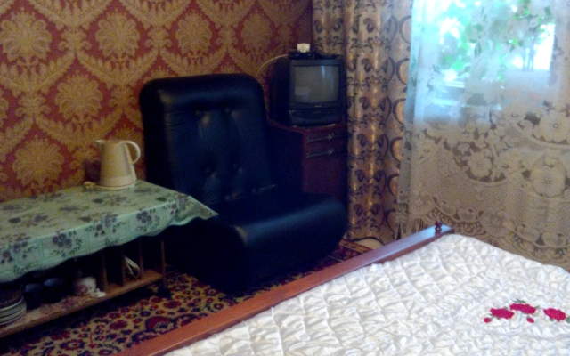 Частный дом Апартаменты у Монастыря