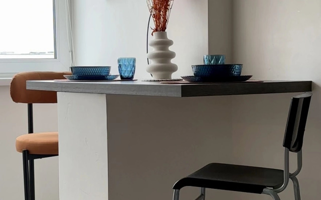 Uyutnaya Studiya U Fiztekh Litseya Flat