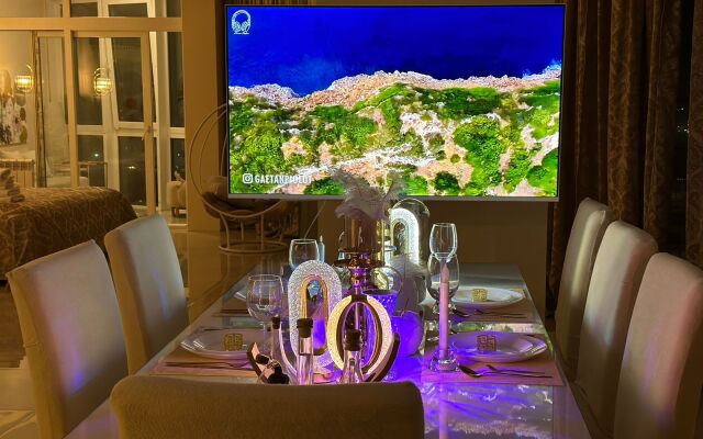 Апартаменты Атмосфера комфорта студия Золотая антилопа с лоджией