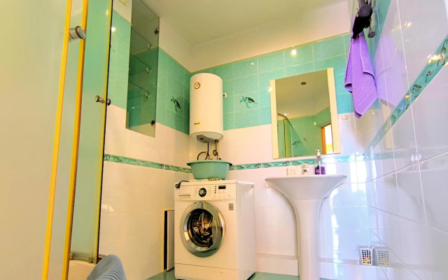 Trekhkomnatnaya na Beregu Morya Flat