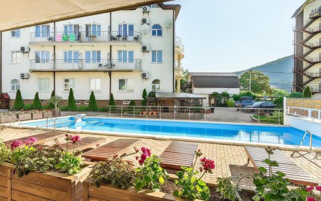 Yug Guest House
