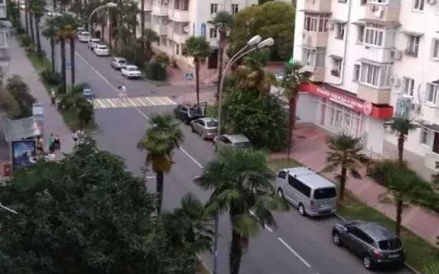 V Tsentre Khosty Flat