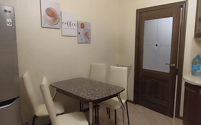Ryadom s metro Flat